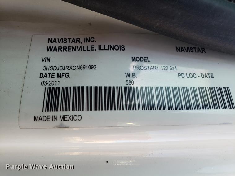 image for item AV9438 2012 International ProStar semi truck