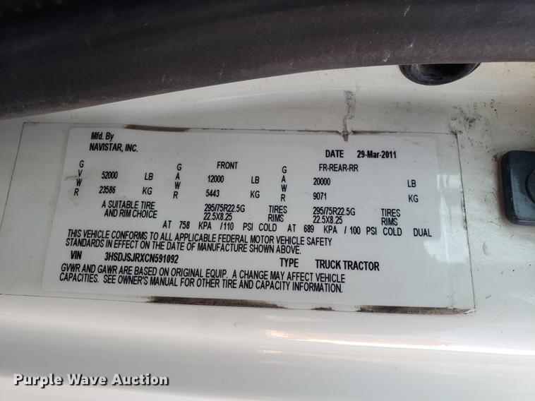 image for item AV9438 2012 International ProStar semi truck