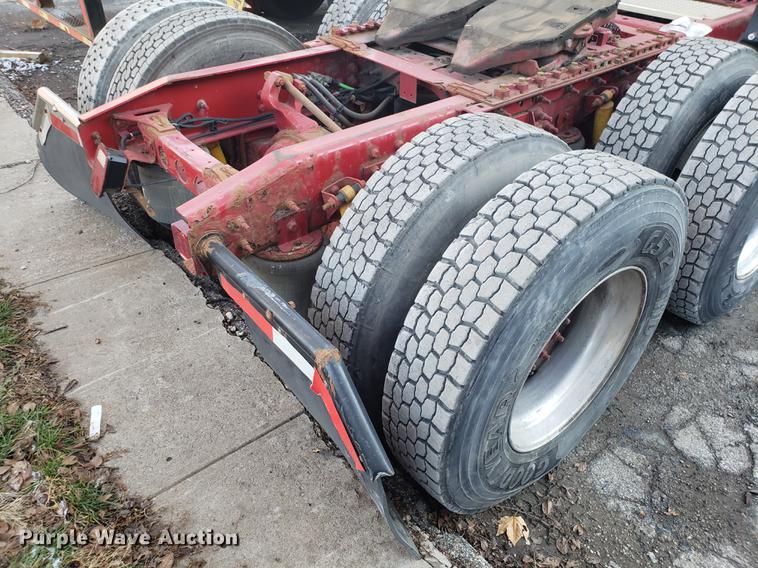 image for item AV9438 2012 International ProStar semi truck