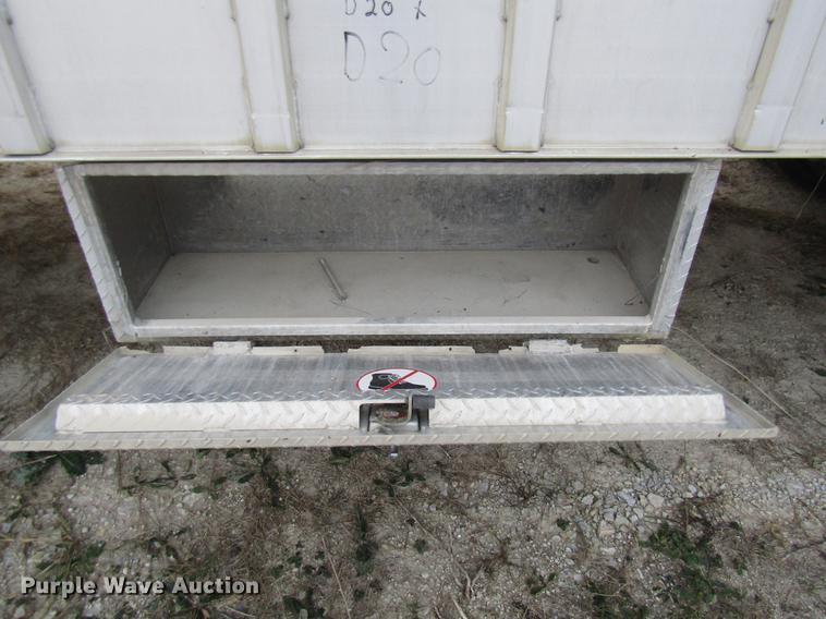 image for item DB2053 1993 Eby livestock trailer
