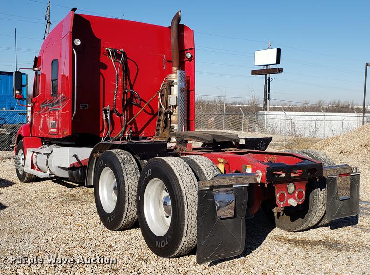 image for item DB9497 2009 Freightliner Columbia semi truck