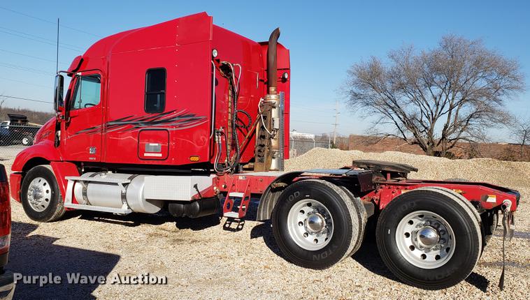 image for item DB9497 2009 Freightliner Columbia semi truck