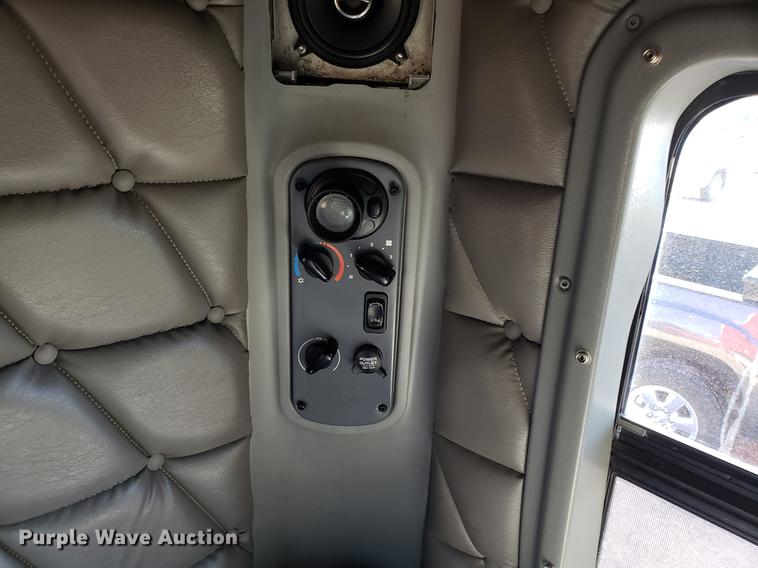 image for item DB9497 2009 Freightliner Columbia semi truck