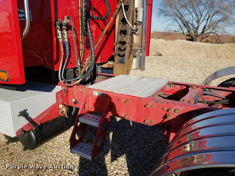 image for item DB9497 2009 Freightliner Columbia semi truck