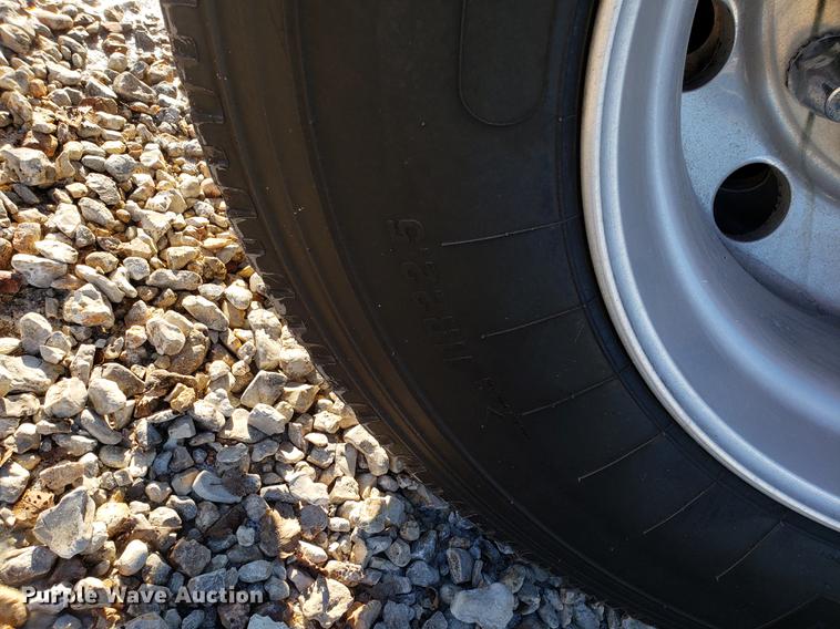 image for item DB9497 2009 Freightliner Columbia semi truck