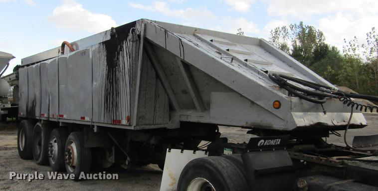 image for item DD2668 1993 Hudson Flowboy CB4000 live bottom asphalt trailer