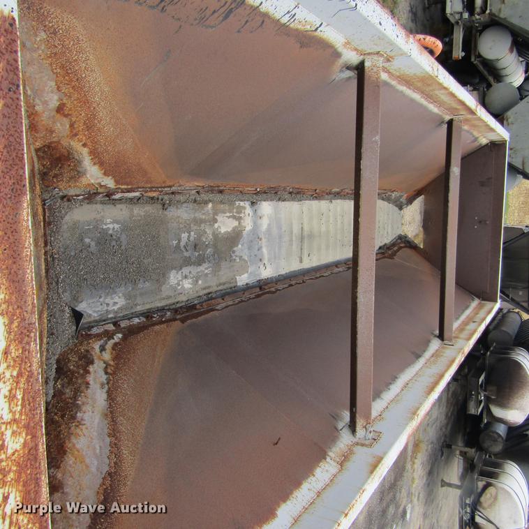 image for item DD2668 1993 Hudson Flowboy CB4000 live bottom asphalt trailer