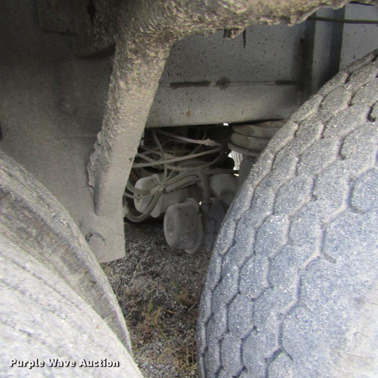 image for item DD2668 1993 Hudson Flowboy CB4000 live bottom asphalt trailer