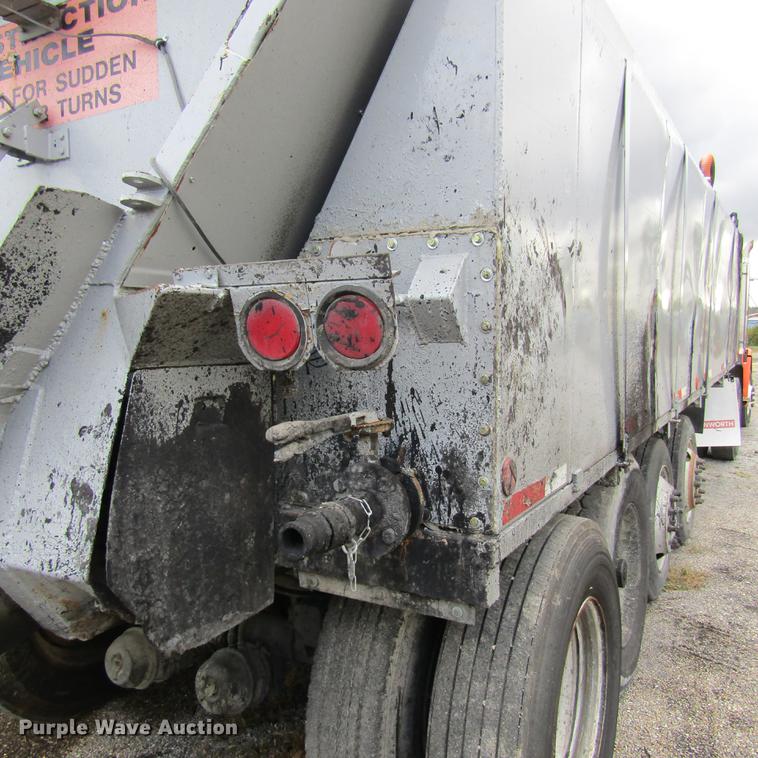 image for item DD2668 1993 Hudson Flowboy CB4000 live bottom asphalt trailer