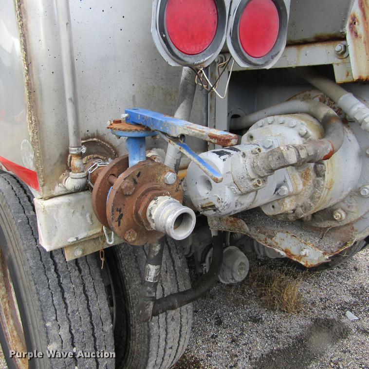 image for item DD2668 1993 Hudson Flowboy CB4000 live bottom asphalt trailer