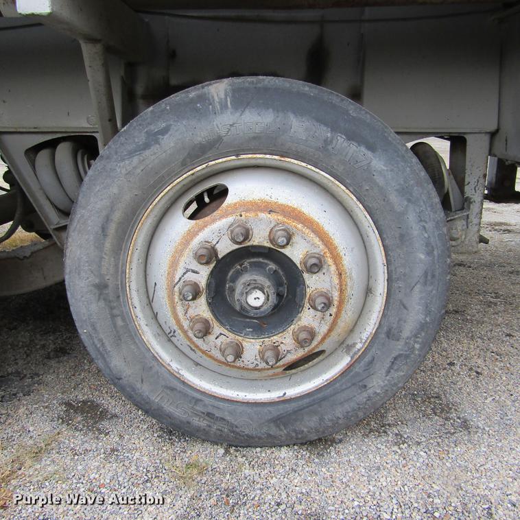 image for item DD2668 1993 Hudson Flowboy CB4000 live bottom asphalt trailer