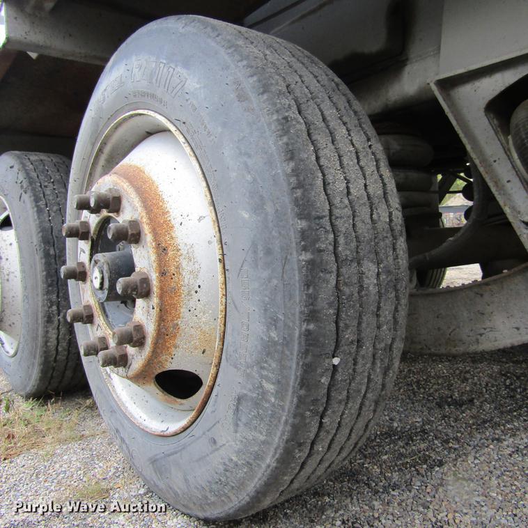 image for item DD2668 1993 Hudson Flowboy CB4000 live bottom asphalt trailer