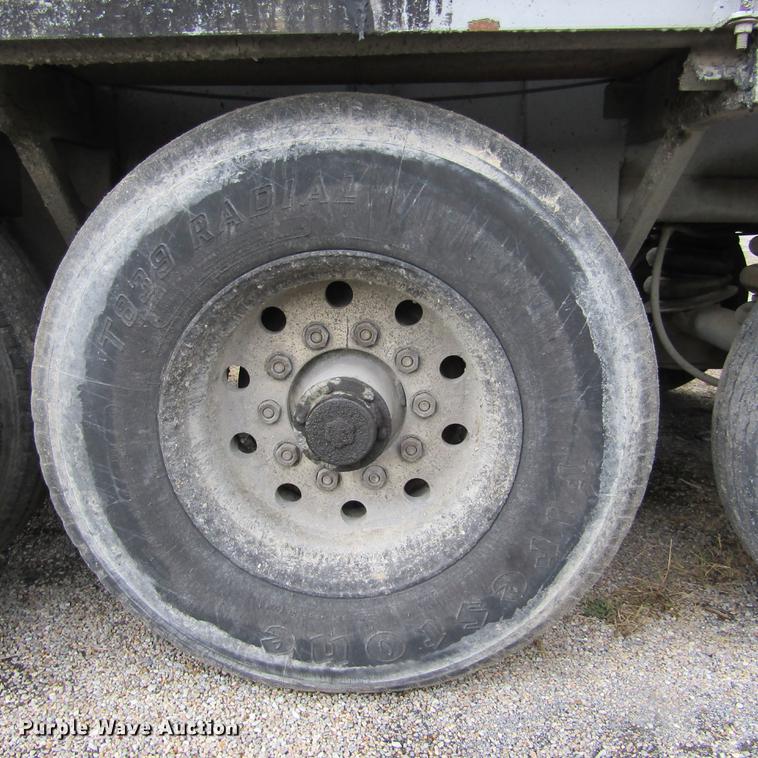 image for item DD2668 1993 Hudson Flowboy CB4000 live bottom asphalt trailer