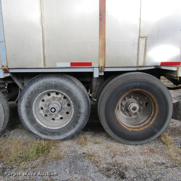 image for item DD2668 1993 Hudson Flowboy CB4000 live bottom asphalt trailer