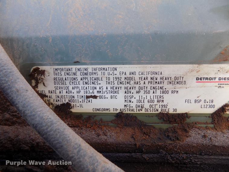 image for item DD3518 1993 Freightliner FLC semi truck