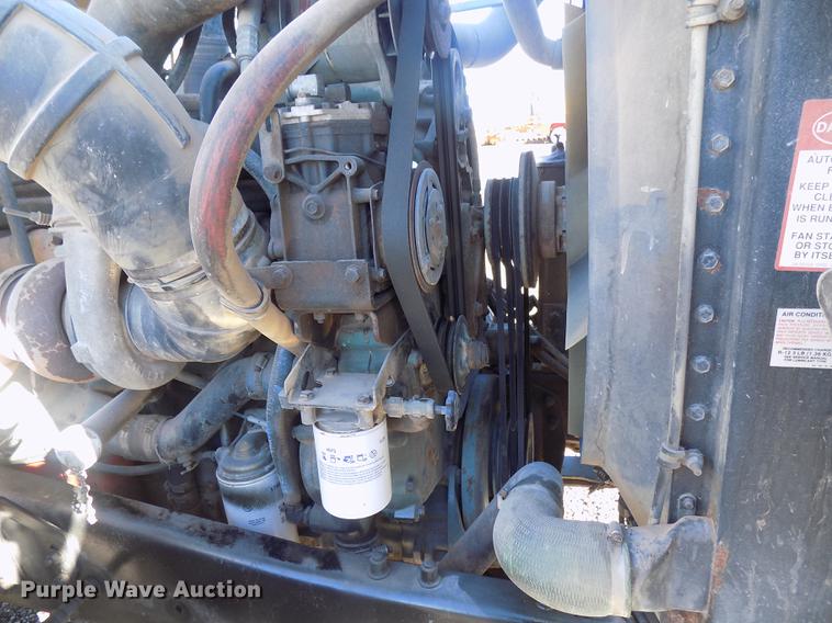 image for item DD3518 1993 Freightliner FLC semi truck