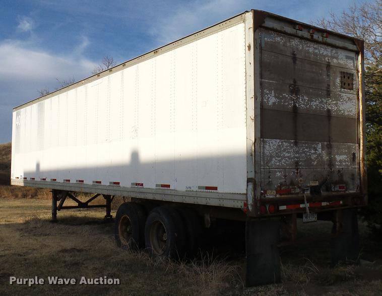 image for item DD5385 1984 Budd YF2F400A50 dry van trailer