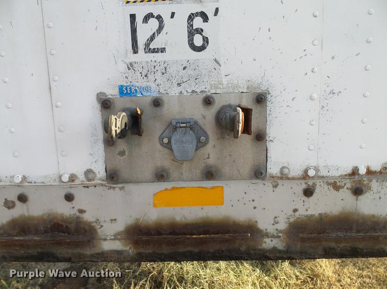 image for item DD5385 1984 Budd YF2F400A50 dry van trailer