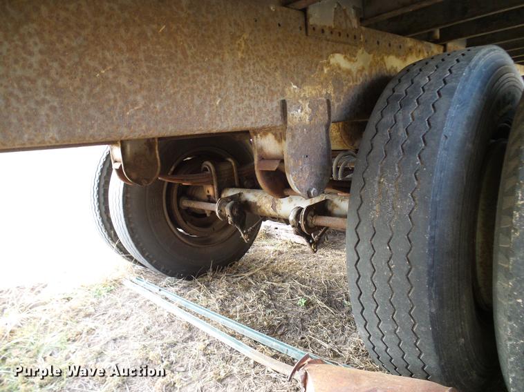 image for item DD5385 1984 Budd YF2F400A50 dry van trailer