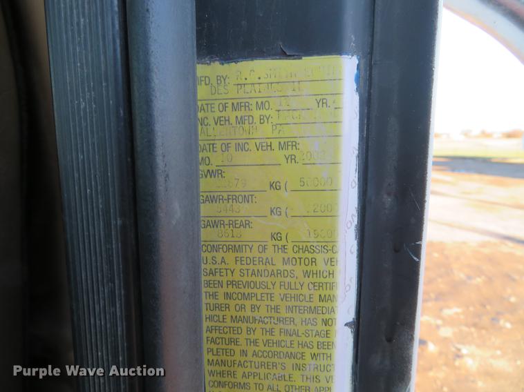 image for item DE5025 2003 Mack CV713 semi truck