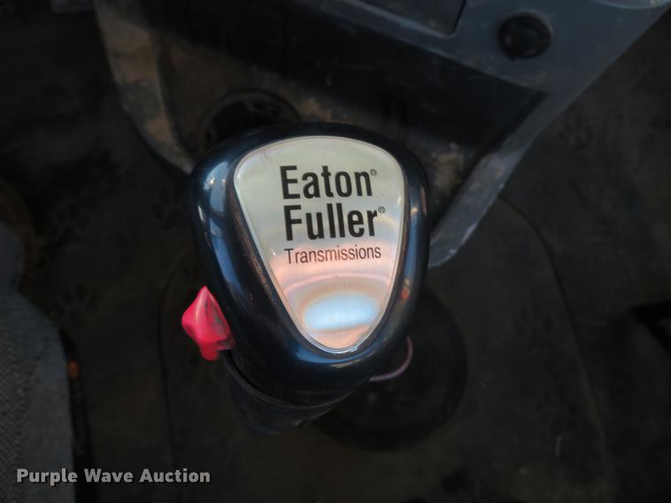 image for item DE5026 2008 Mack CXU613 semi truck