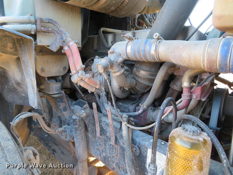 image for item DE5026 2008 Mack CXU613 semi truck