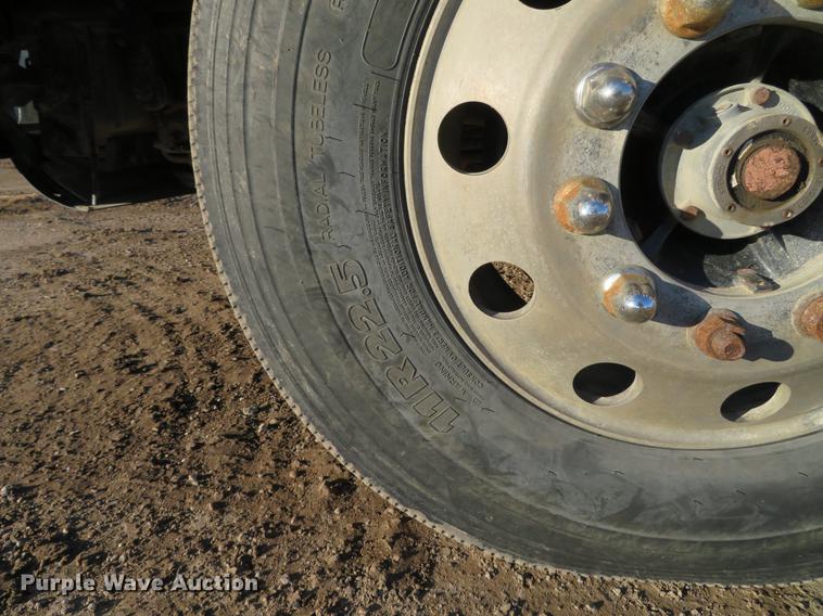 image for item DE5026 2008 Mack CXU613 semi truck