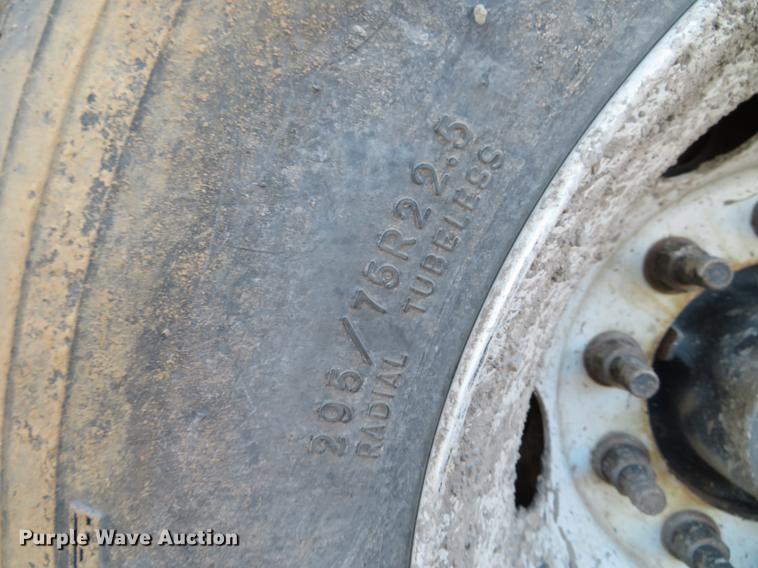 image for item DE5029 2008 Side Dump Industries DS39BCH1R2R11 side dump trailer