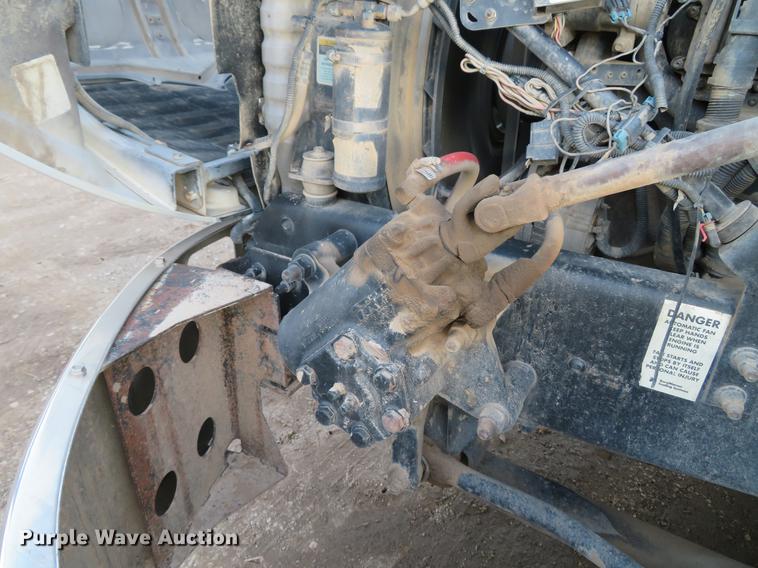 image for item DE5030 2005 Mack CXN613 semi truck