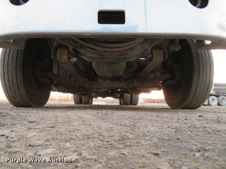 image for item DE5030 2005 Mack CXN613 semi truck