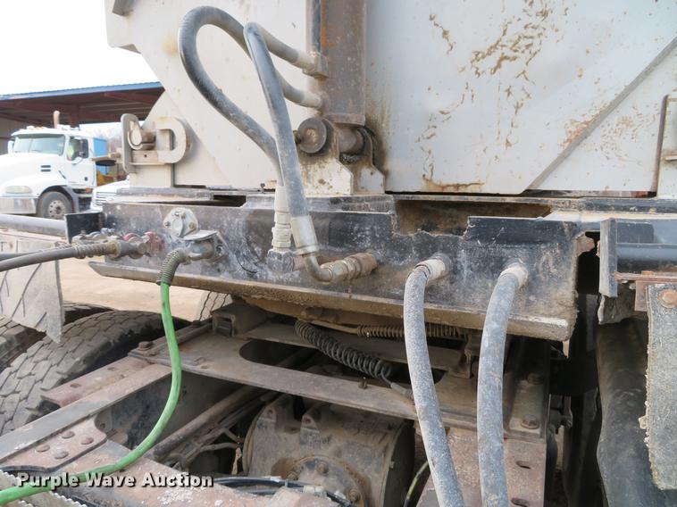 image for item DE5031 1999 Smithco side dump trailer