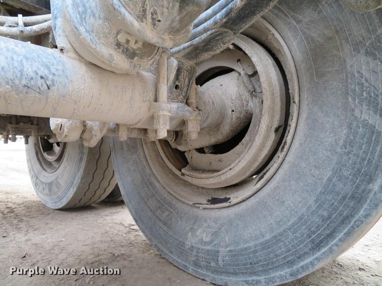 image for item DE5031 1999 Smithco side dump trailer