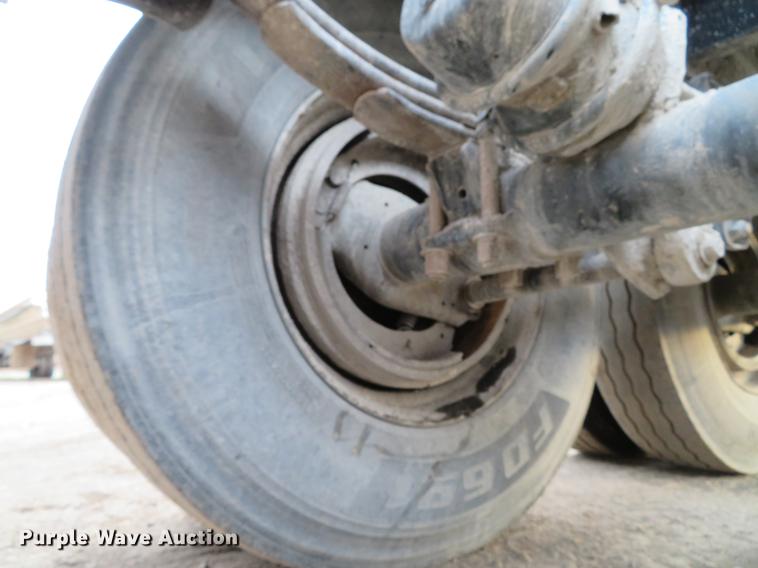 image for item DE5031 1999 Smithco side dump trailer