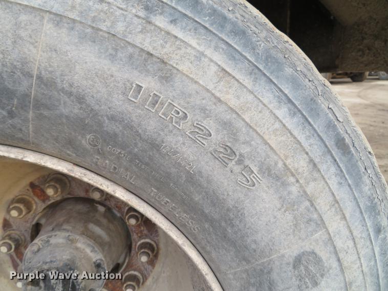 image for item DE5031 1999 Smithco side dump trailer