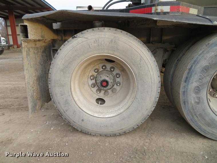 image for item DE5031 1999 Smithco side dump trailer