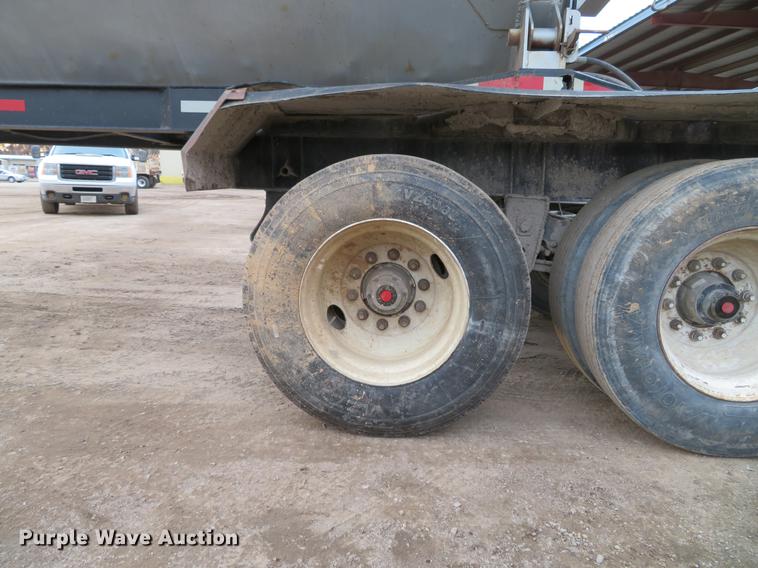 image for item DE5031 1999 Smithco side dump trailer