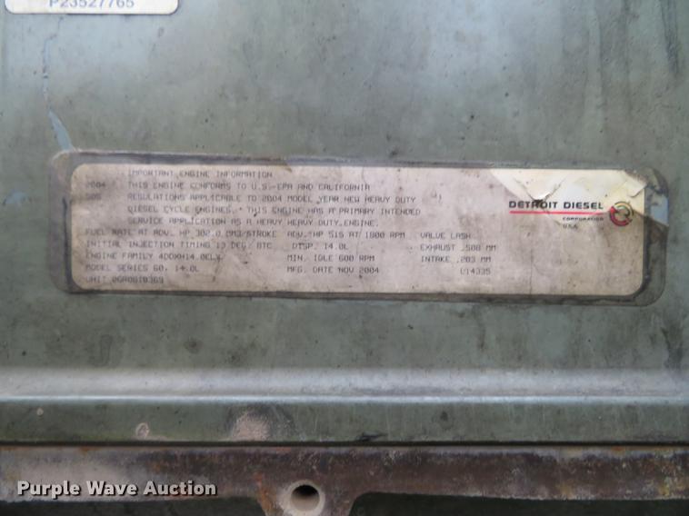 image for item DE5051 2005 Freightliner Columbia semi truck