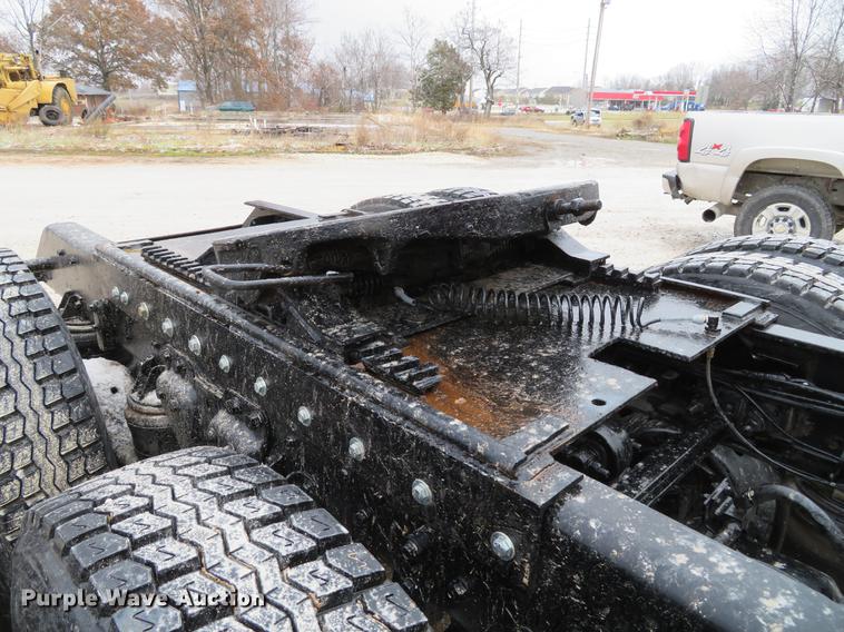 image for item DE5054 1982 Kenworth semi truck