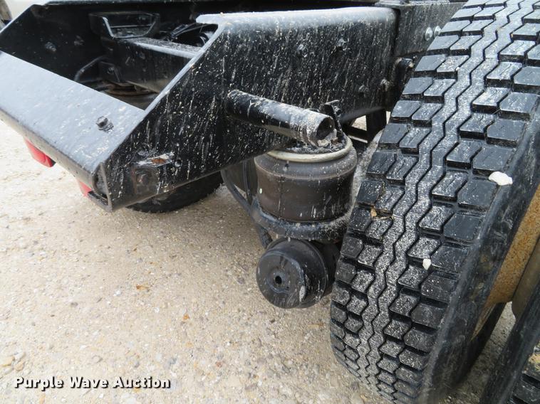 image for item DE5054 1982 Kenworth semi truck