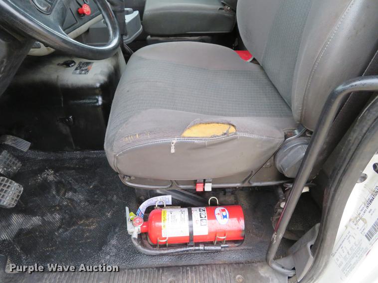 image for item DE5066 2008 International TranStar 8600 semi truck