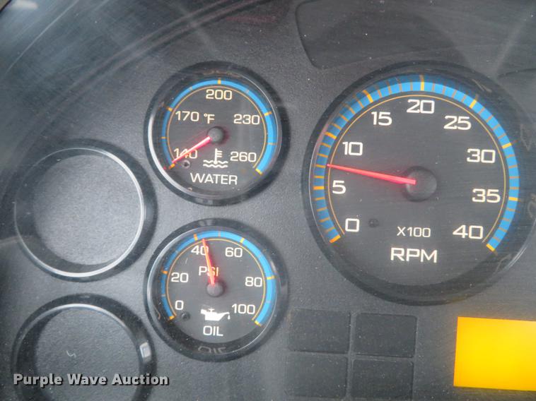 image for item DE5066 2008 International TranStar 8600 semi truck