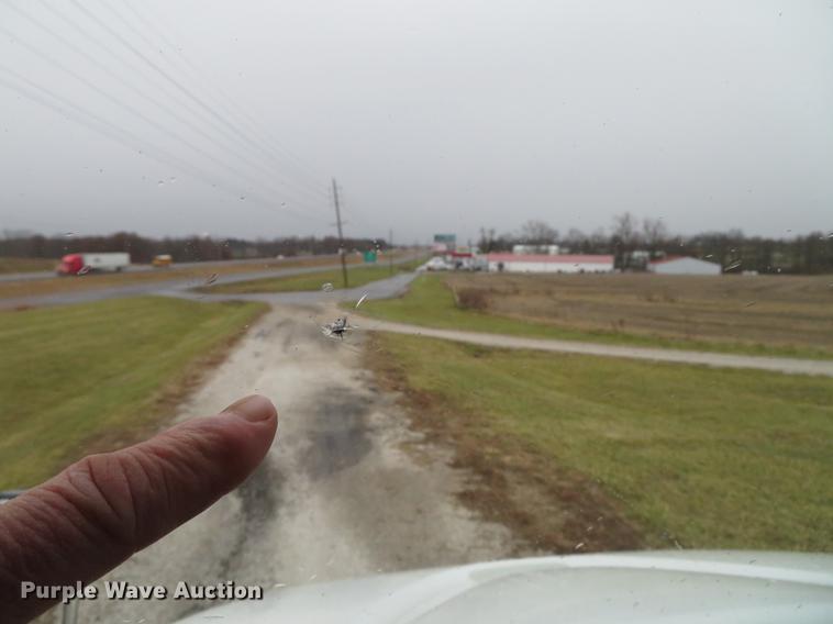 image for item DE5066 2008 International TranStar 8600 semi truck