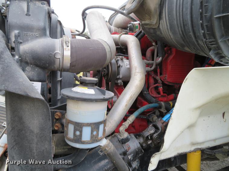 image for item DE5066 2008 International TranStar 8600 semi truck