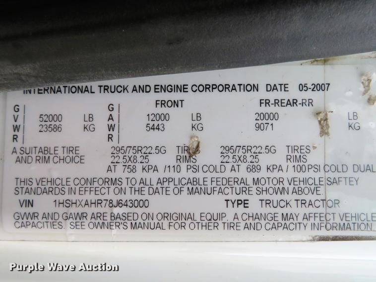 image for item DE5066 2008 International TranStar 8600 semi truck