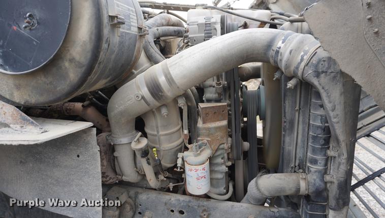 image for item DF1594 1994 Ford Aeromax L9000 semi truck