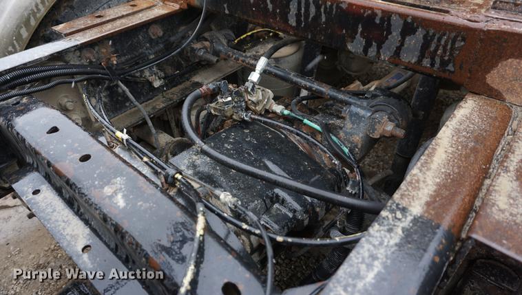 image for item DF1594 1994 Ford Aeromax L9000 semi truck