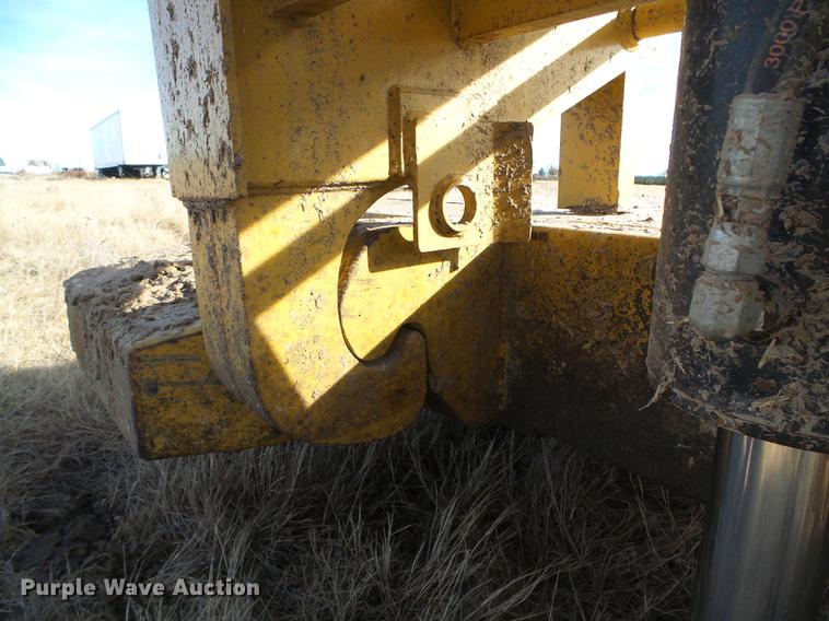 image for item DF2851 2016 Witzco Challenger RG-35 lowboy equipment trailer