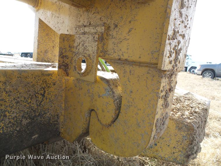 image for item DF2851 2016 Witzco Challenger RG-35 lowboy equipment trailer