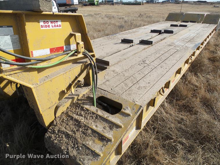 image for item DF2851 2016 Witzco Challenger RG-35 lowboy equipment trailer