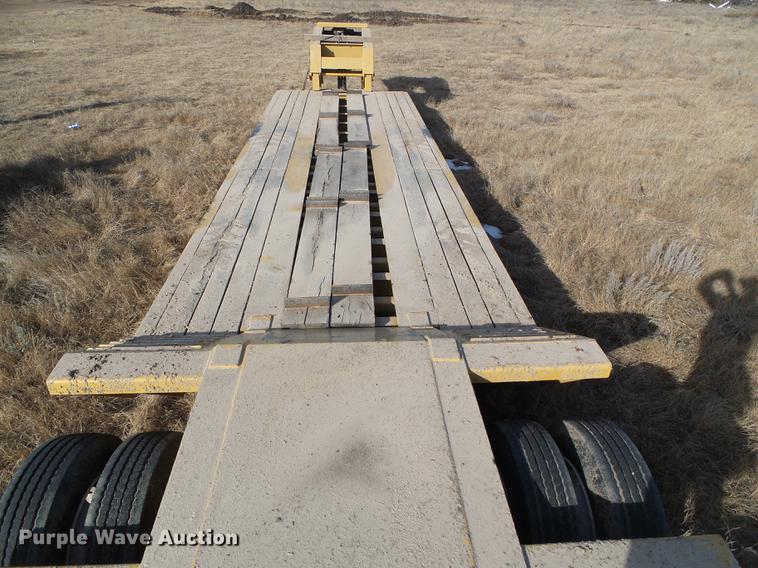 image for item DF2851 2016 Witzco Challenger RG-35 lowboy equipment trailer